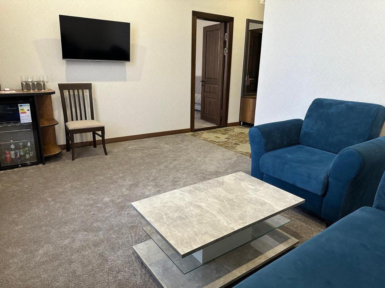 Grand Way Hotel Taraz Zewnętrze zdjęcie