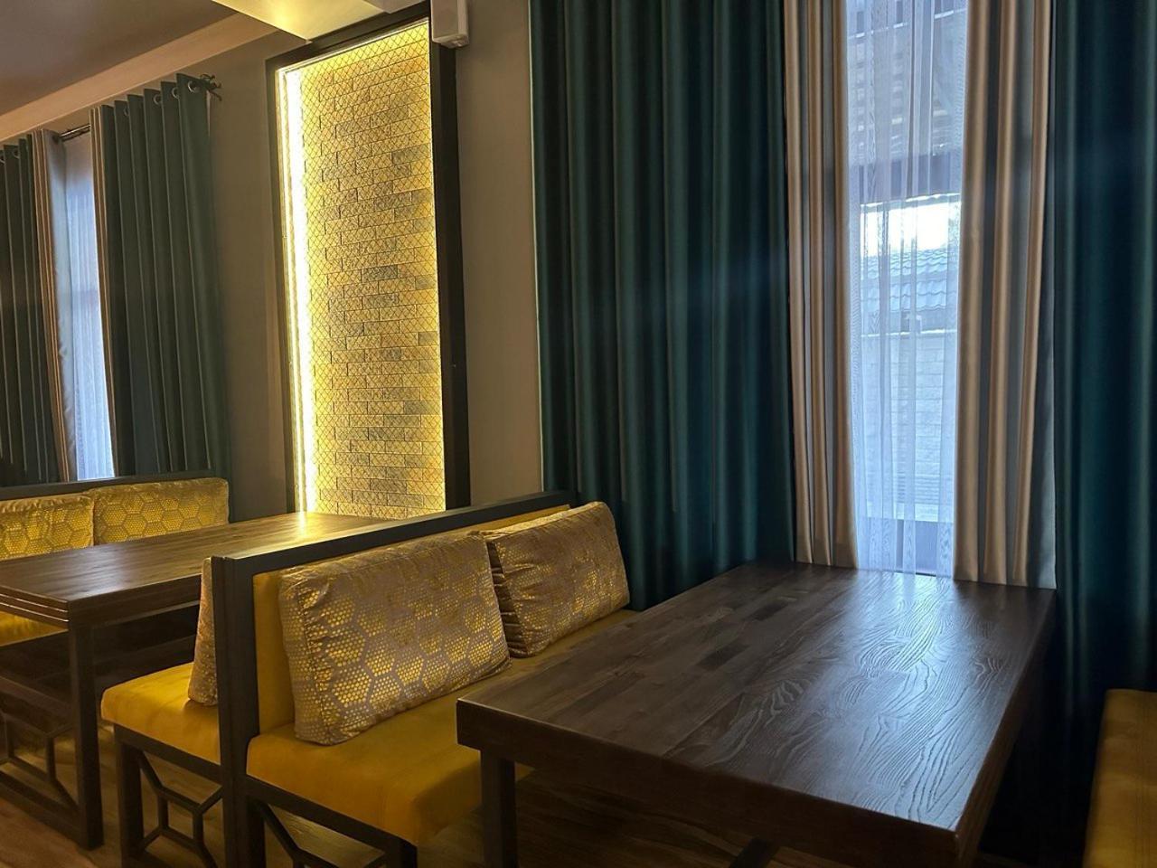 Grand Way Hotel Taraz Zewnętrze zdjęcie