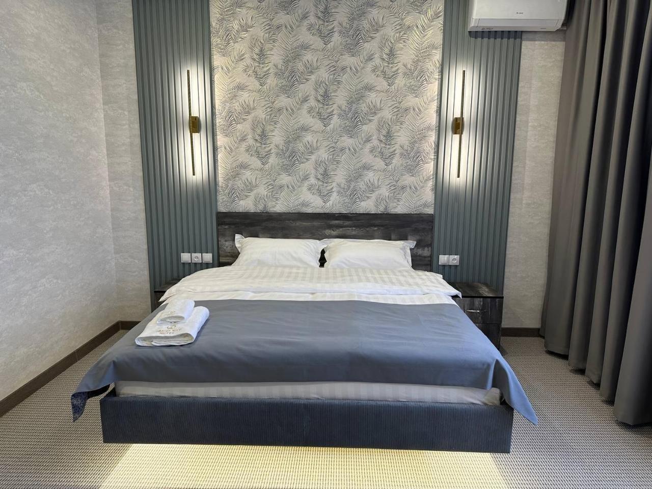 Grand Way Hotel Taraz Zewnętrze zdjęcie